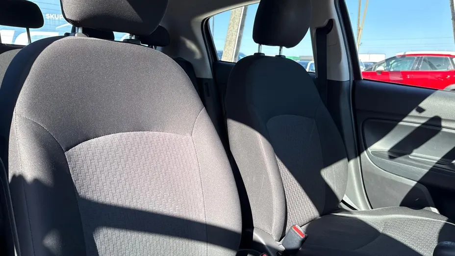 MITSUBISHI Space Star -