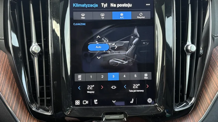 VOLVO XC60 XC60 B5 D AWD Ultimate Bright aut