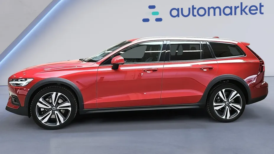 VOLVO V60 V60 CC Plus B5 B AWD aut