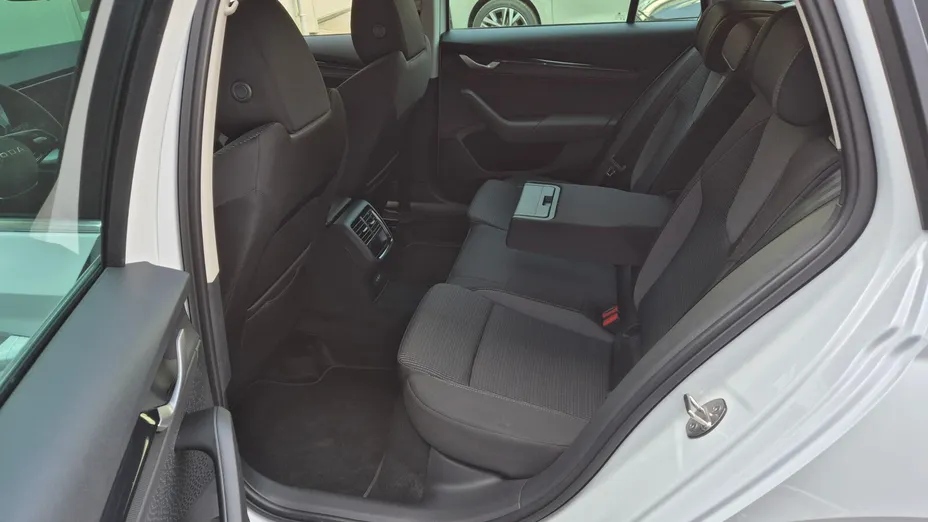 SKODA Octavia Octavia 2.0 TDI Drive Selection DSG