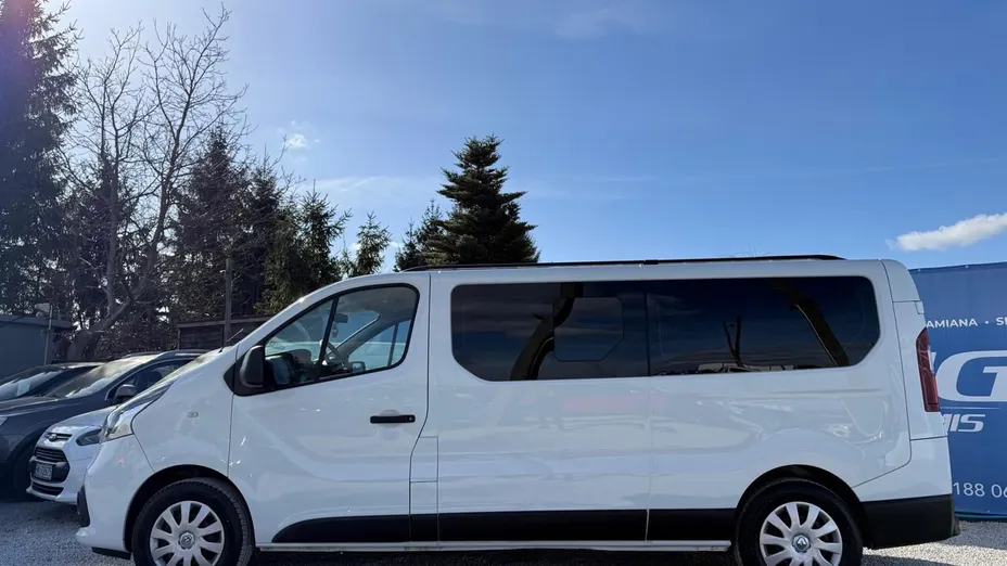 RENAULT Trafic -