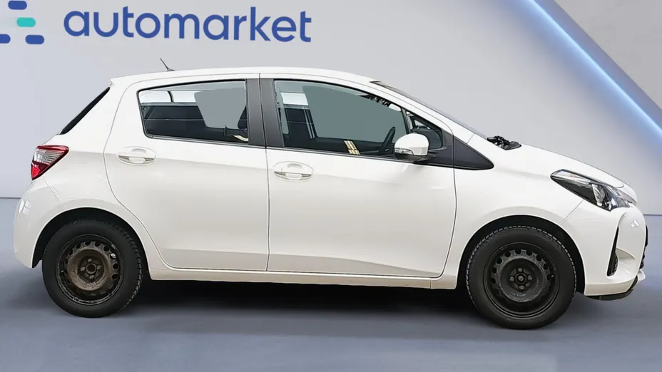 TOYOTA Yaris Yaris 1.5 Active