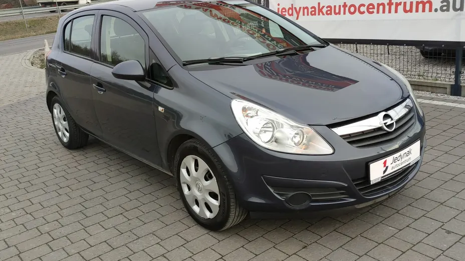 OPEL Corsa -