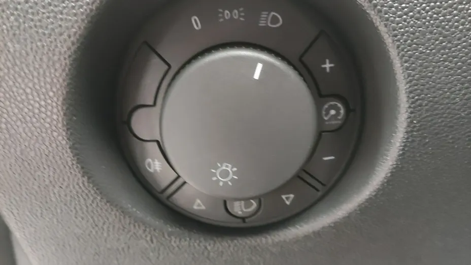 OPEL Corsa -