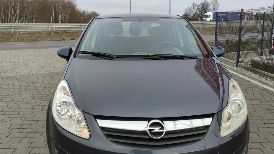 OPEL Corsa -