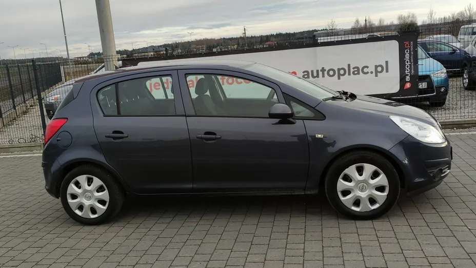 OPEL Corsa -