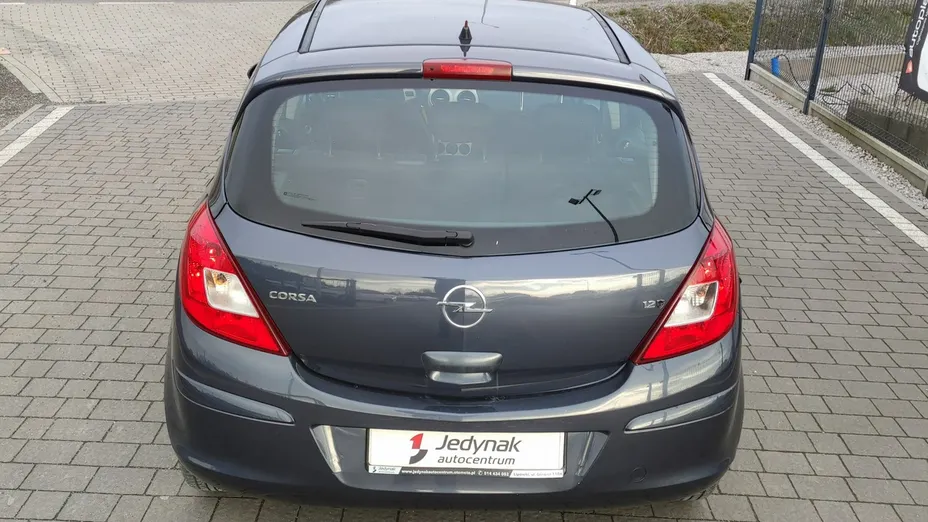 OPEL Corsa -