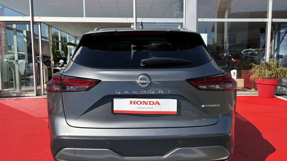 NISSAN Qashqai -