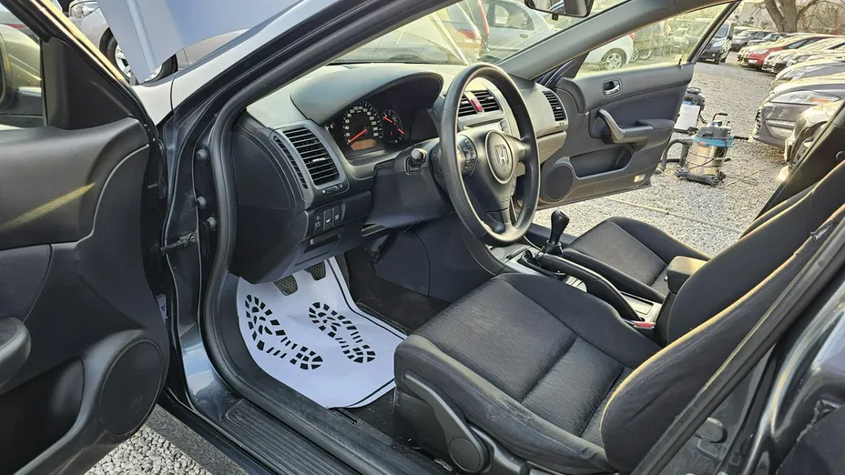 HONDA Accord -