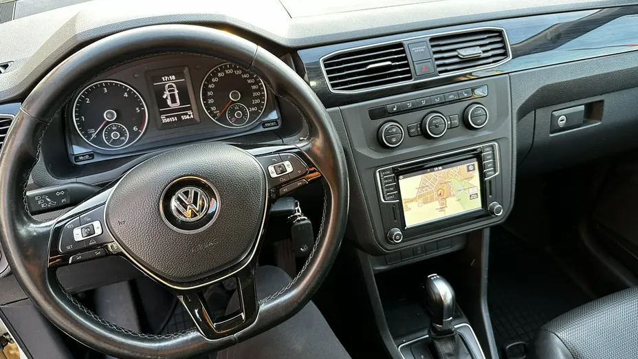 VOLKSWAGEN Caddy -