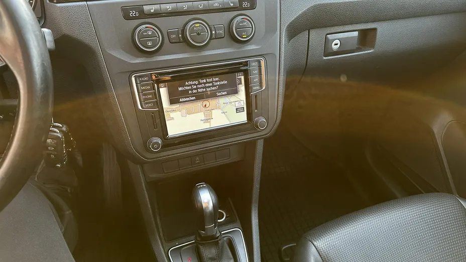 VOLKSWAGEN Caddy -