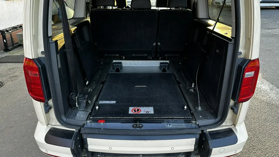 VOLKSWAGEN Caddy -