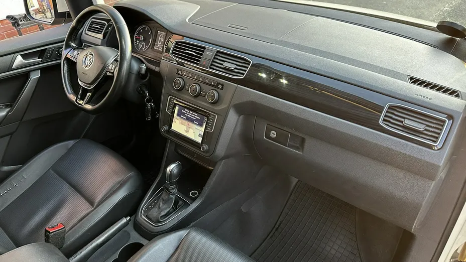 VOLKSWAGEN Caddy -