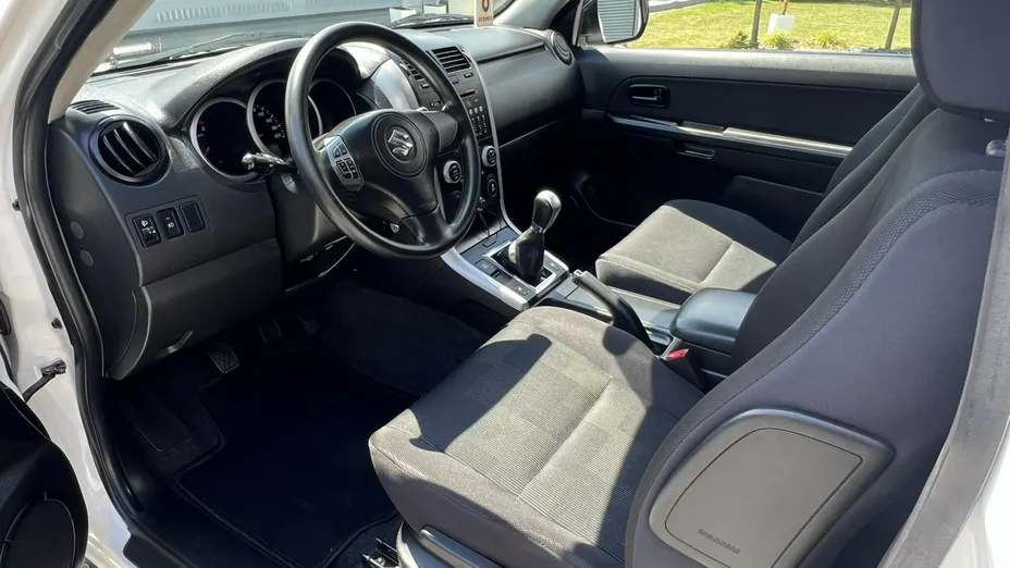 SUZUKI Grand Vitara -