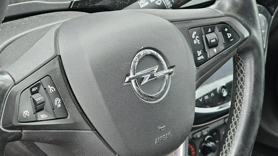 OPEL Corsa -
