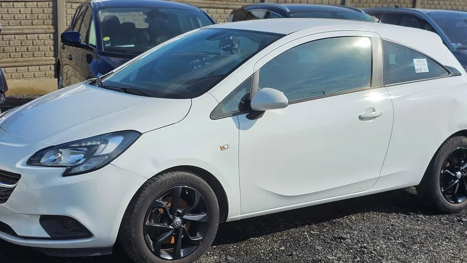 OPEL Corsa -