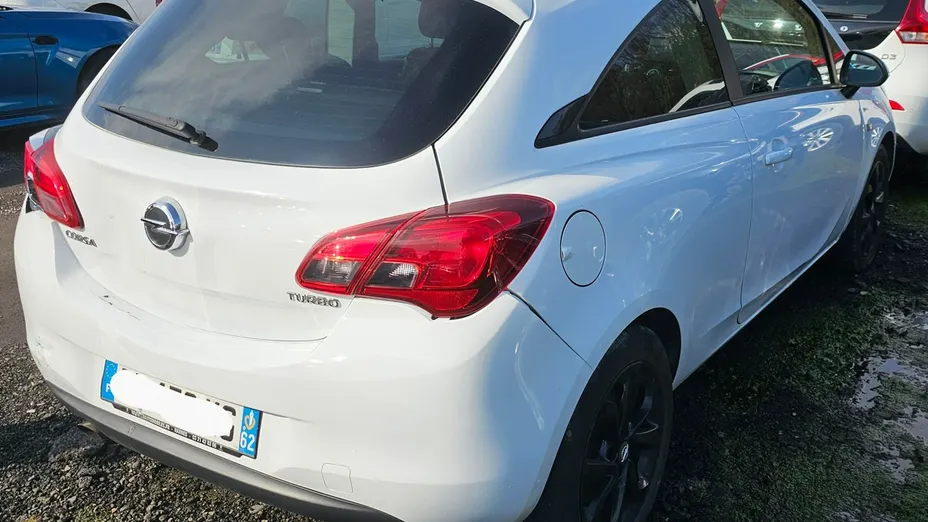 OPEL Corsa -