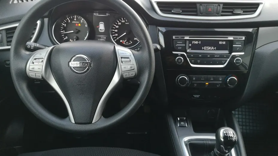 NISSAN Qashqai -