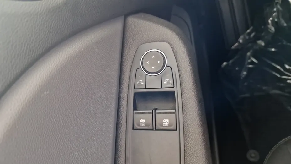 RENAULT Clio -