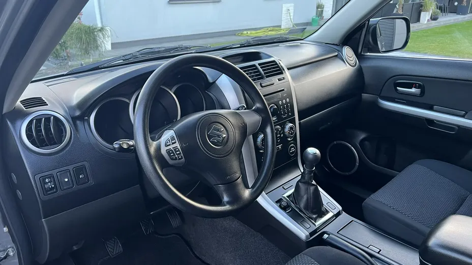 SUZUKI Grand Vitara -
