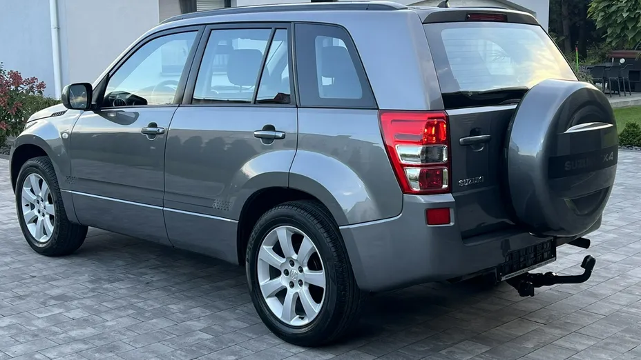 SUZUKI Grand Vitara -