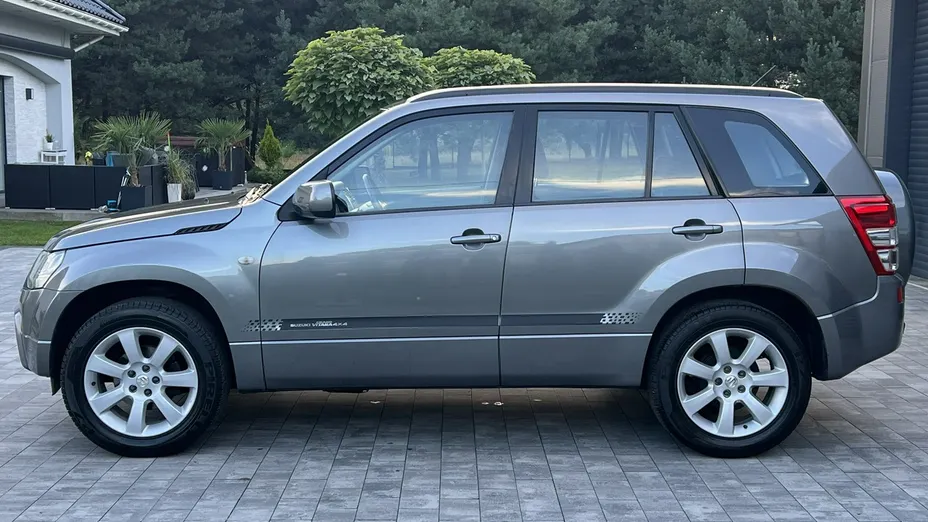SUZUKI Grand Vitara -
