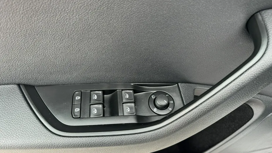 SKODA Superb -