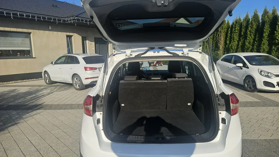 FORD Kuga -