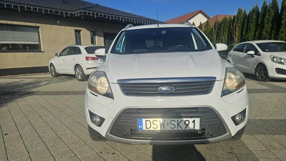 FORD Kuga -