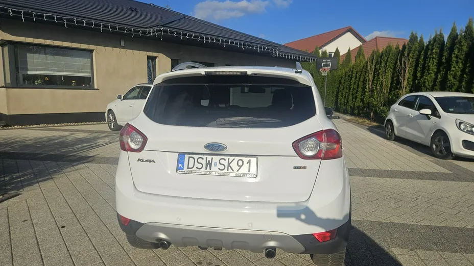 FORD Kuga -