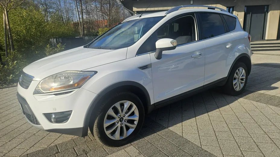 FORD Kuga -
