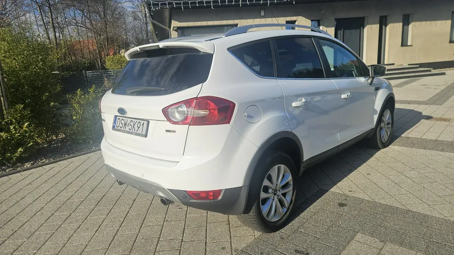 FORD Kuga -