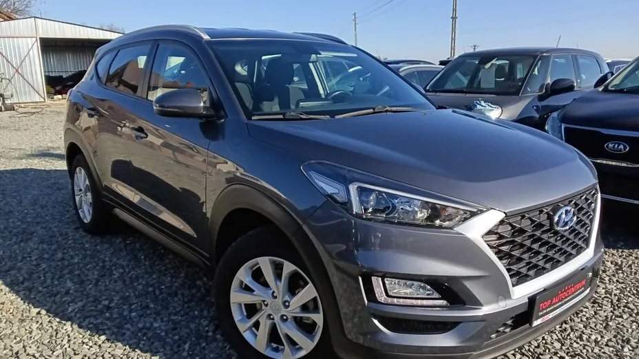 HYUNDAI Tucson -