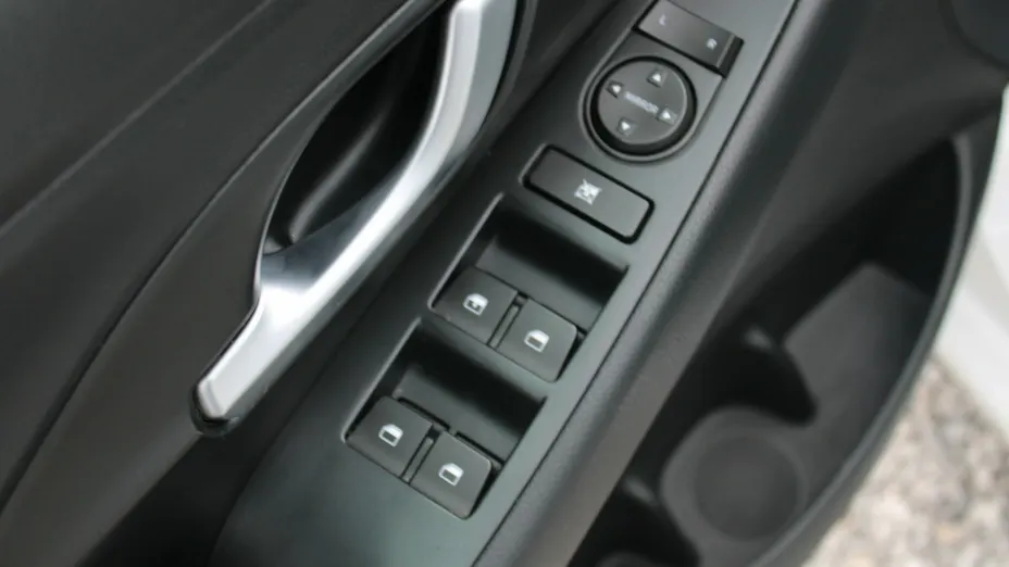 HYUNDAI i30 -