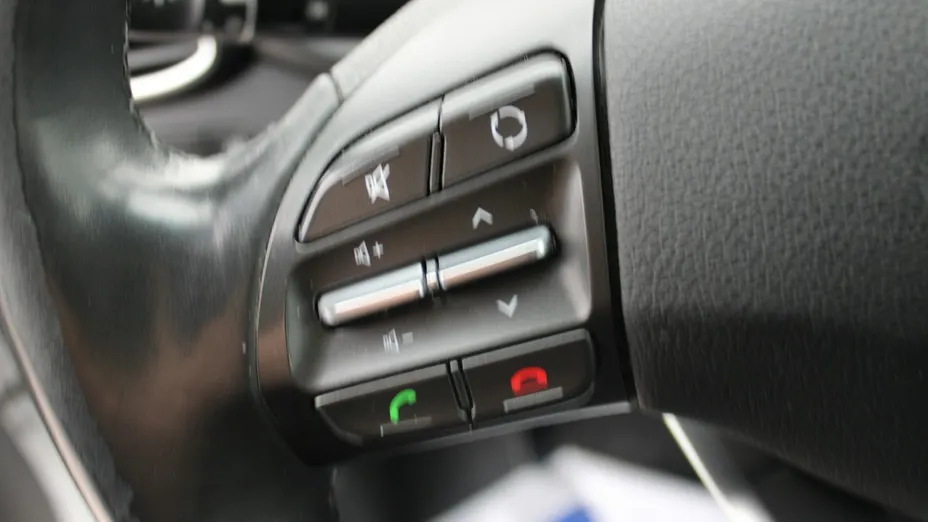 HYUNDAI i30 -
