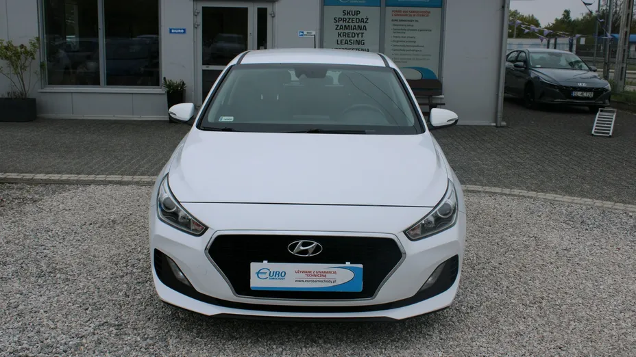 HYUNDAI i30 -