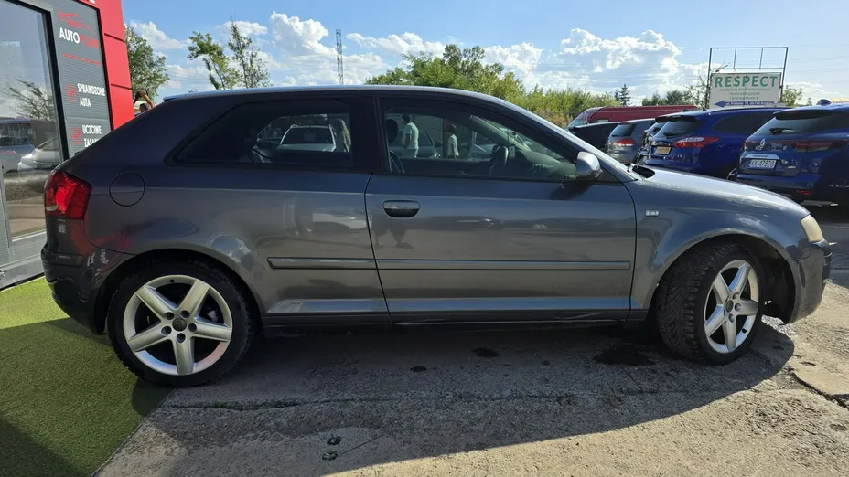 AUDI A3 -