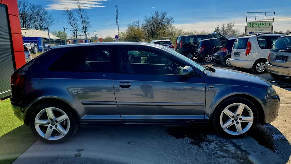 AUDI A3 -
