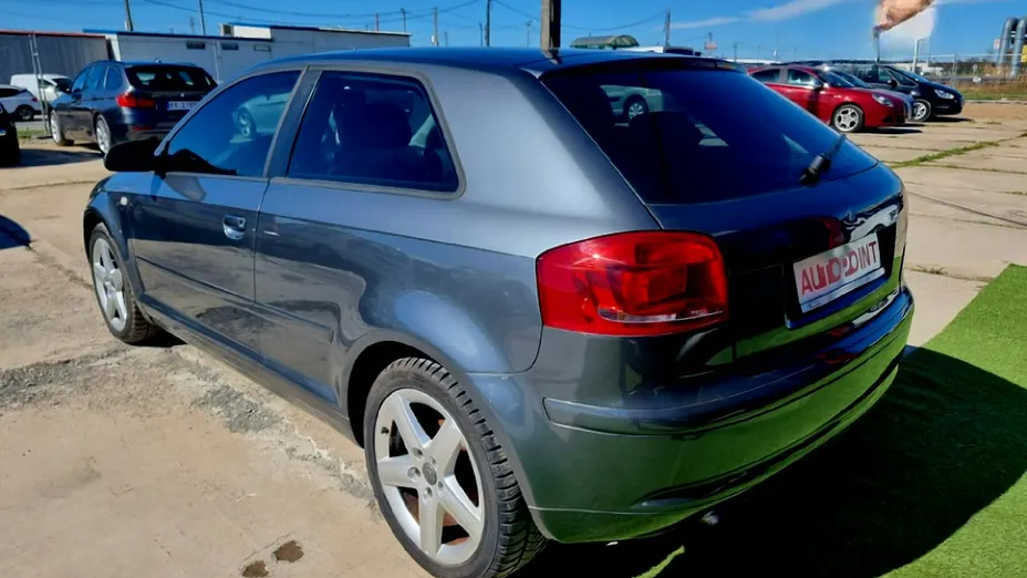AUDI A3 -