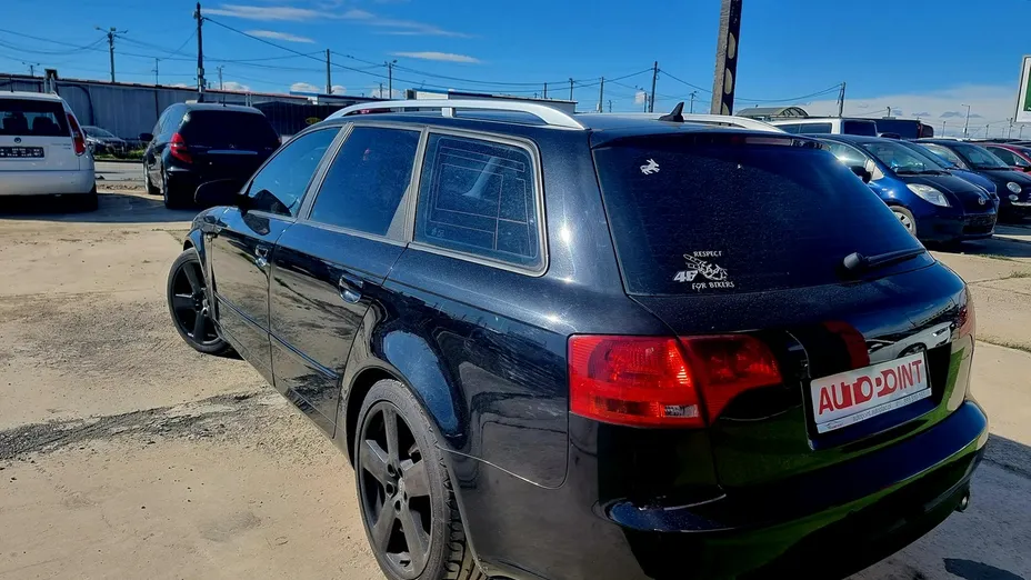 AUDI A4 -