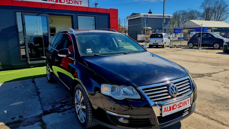 VOLKSWAGEN Passat -