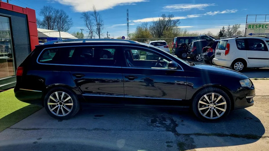 VOLKSWAGEN Passat -