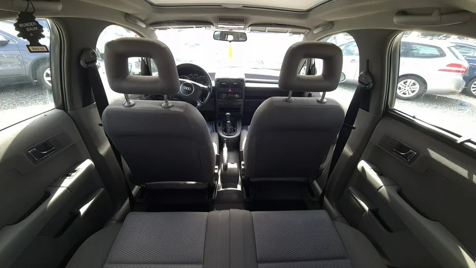 AUDI A2 -