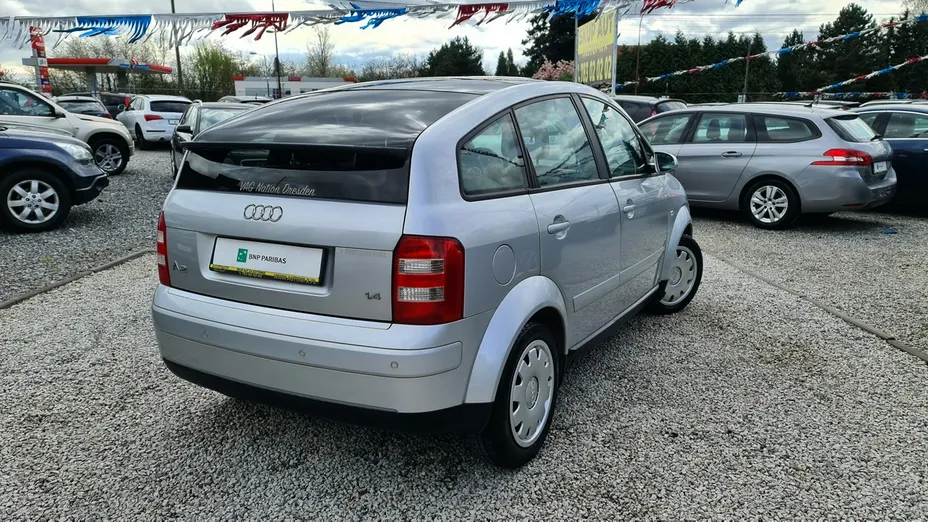 AUDI A2 -