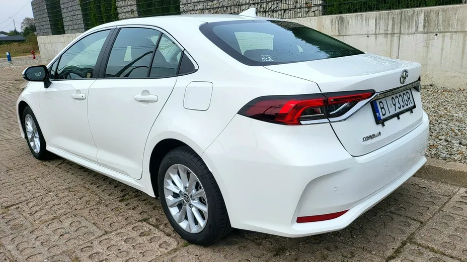 TOYOTA Corolla -