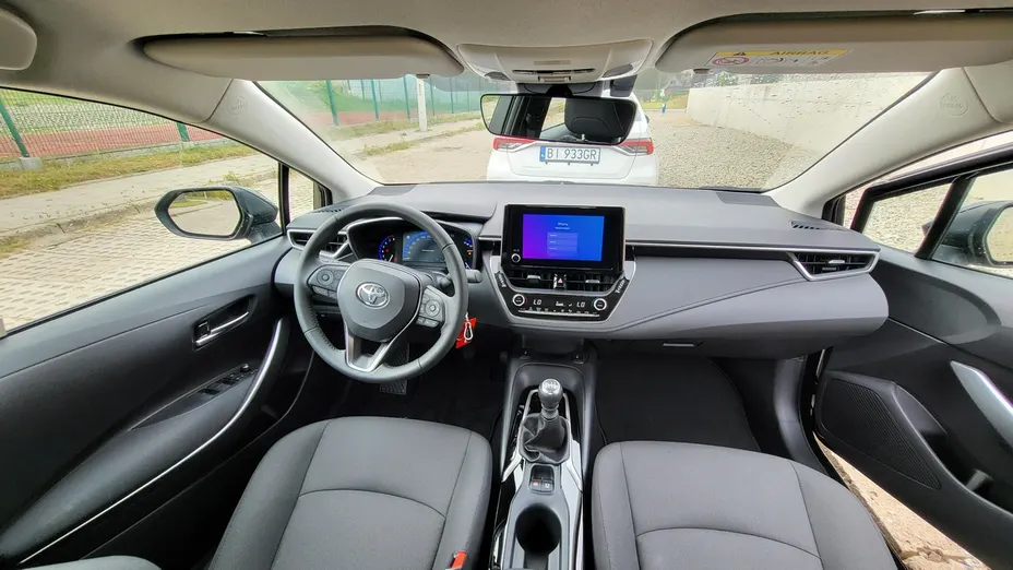 TOYOTA Corolla -