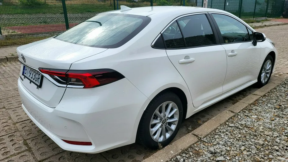 TOYOTA Corolla -