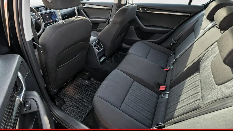 SKODA Octavia -
