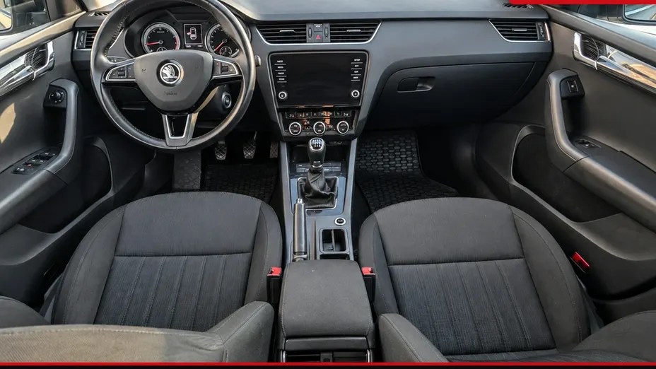 SKODA Octavia -