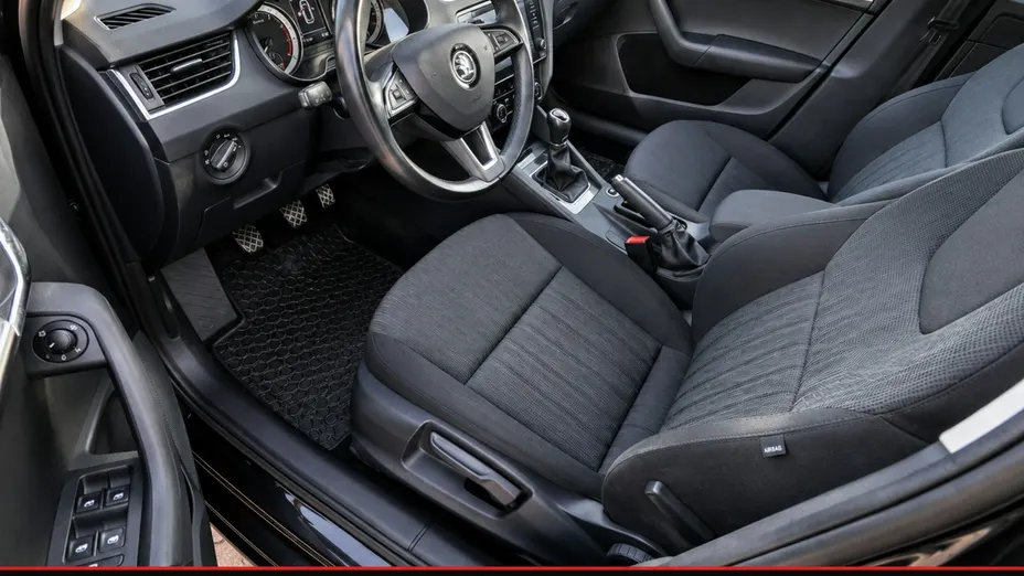 SKODA Octavia -